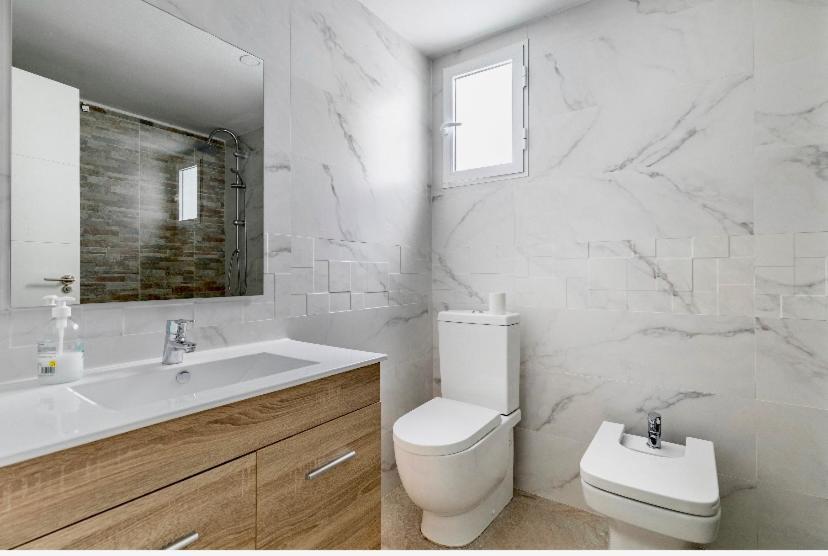 Private Room In Shared Apartment Valencia Workstay Экстерьер фото